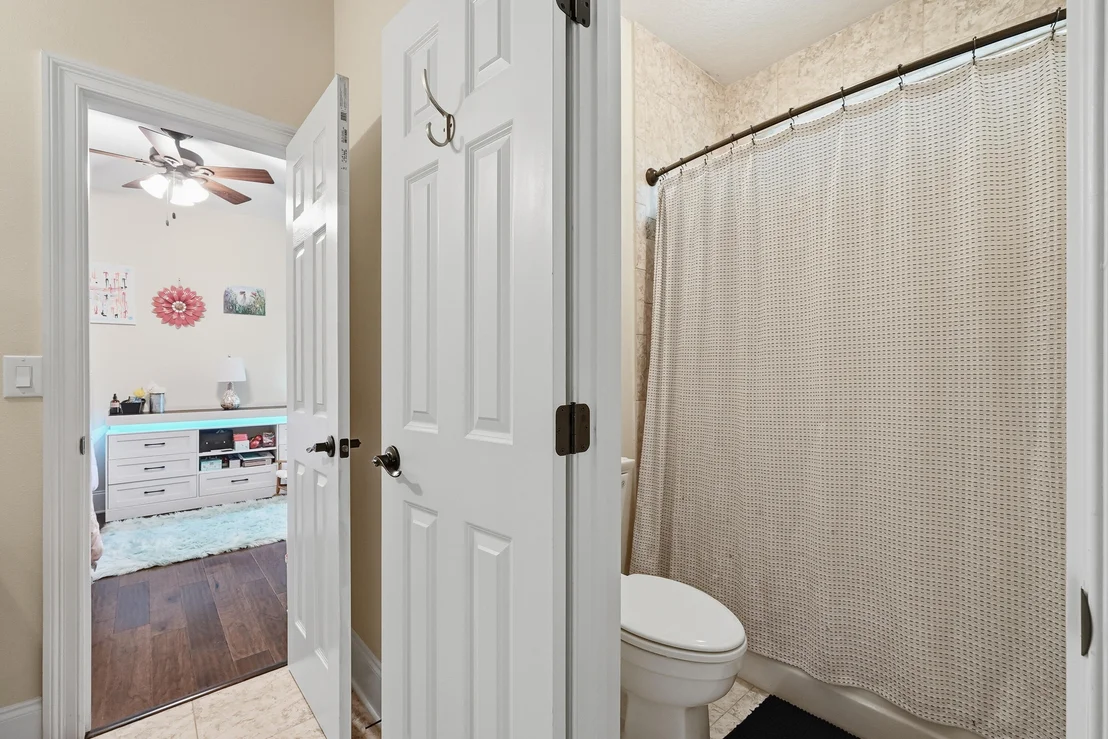 Photo of 4078 Bond Circle