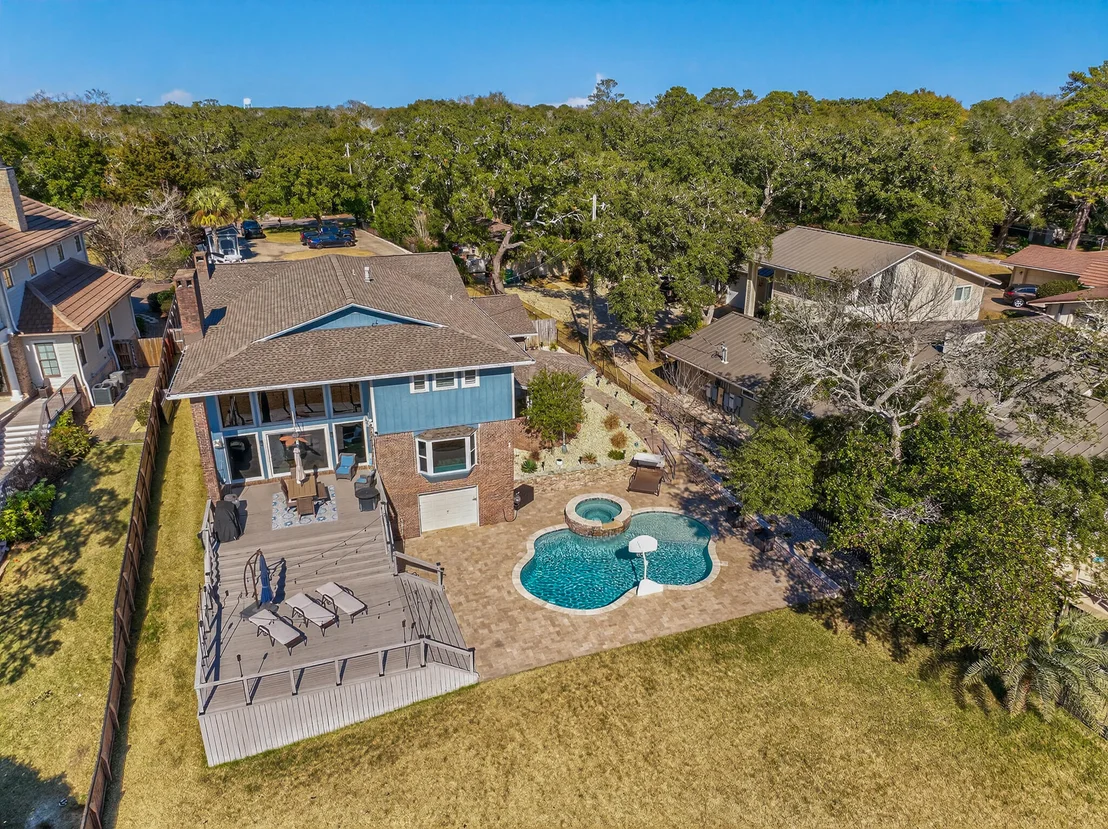Photo of 228 Lafitte Crescent