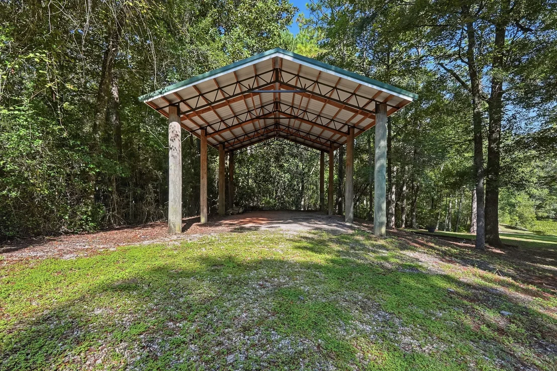 Photo of 5845 White Oak Drive