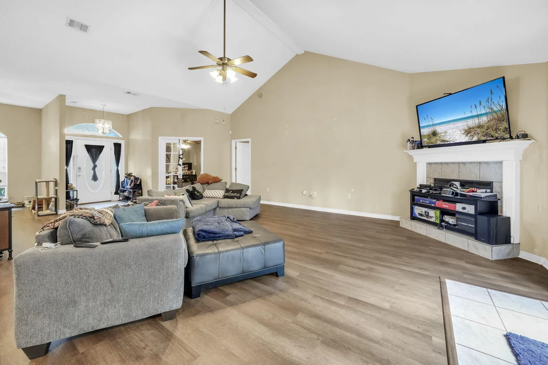 Photo of 531 Gallant Fox Lane