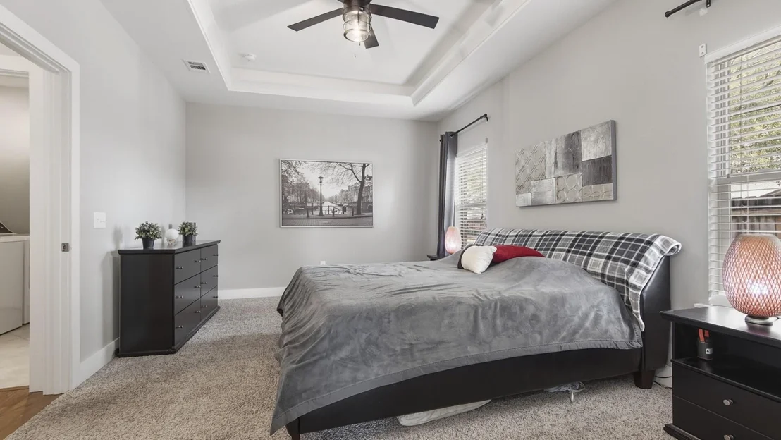 Photo of 2806 Dunlop Lane