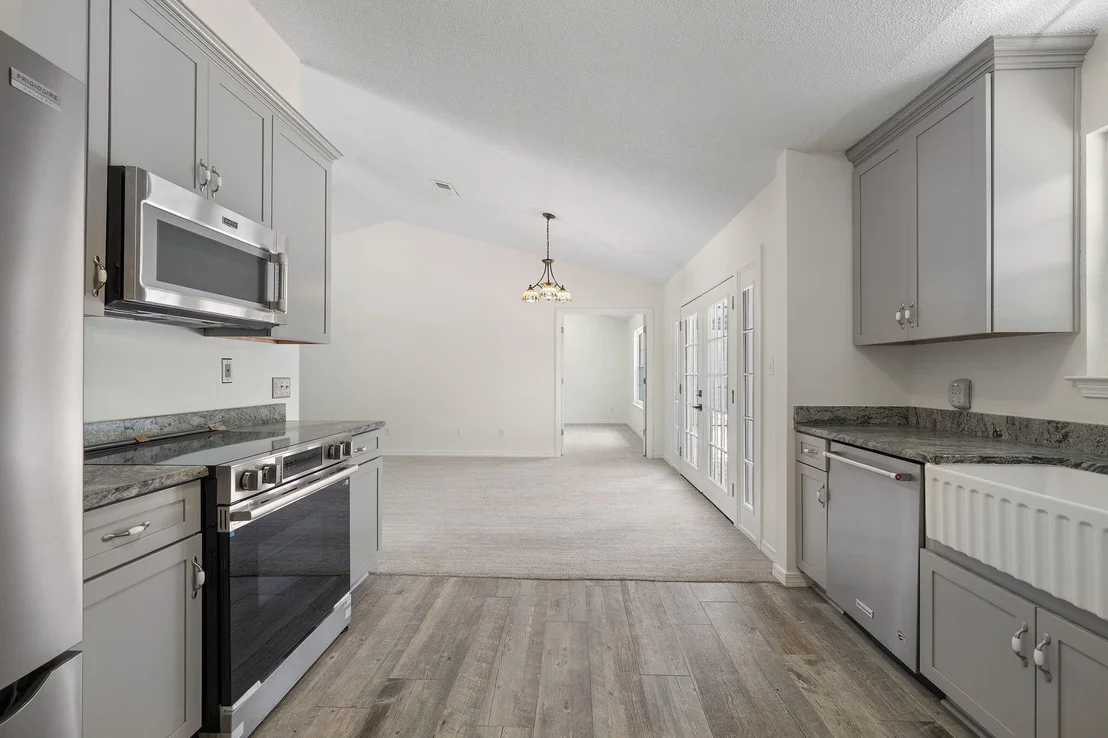 Photo of 6813 Avenida De Galvez