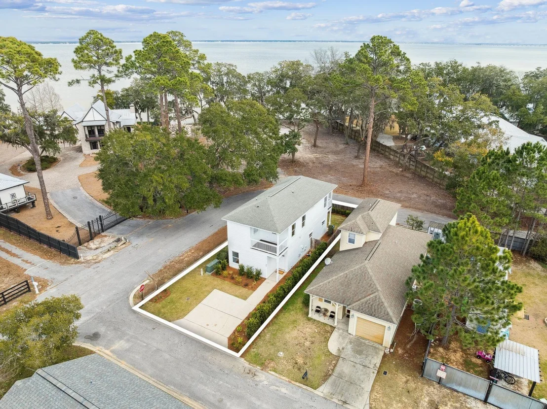 Photo of 48 Pine Tree Way