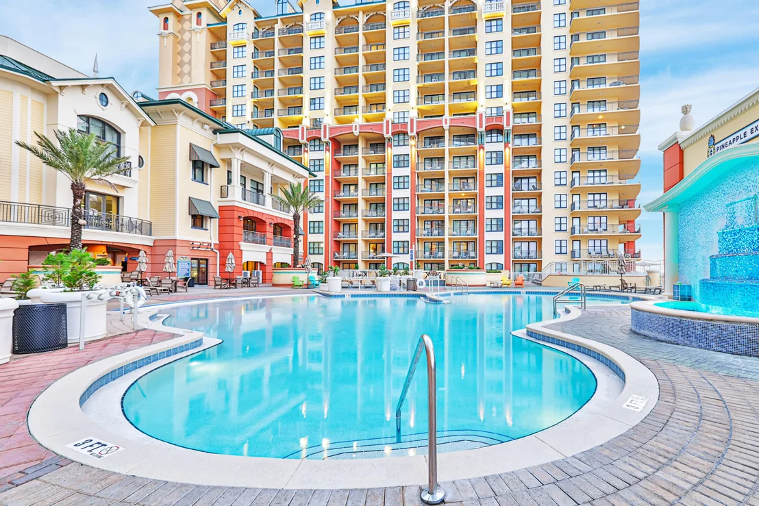 Photo of Unit W1021 at 10 Harbor Boulevard