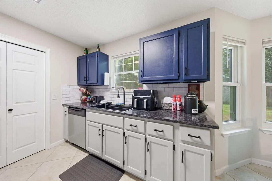 Photo of 2144 Estate Circle