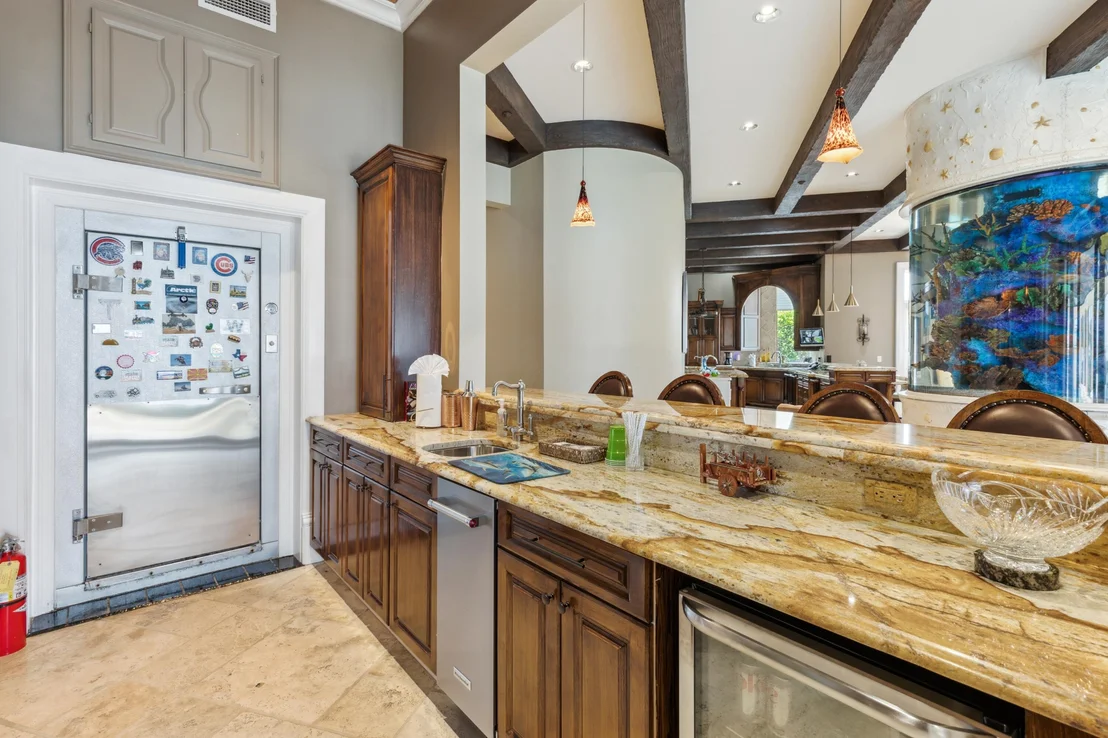 Photo of 4300 Breakwater Drive