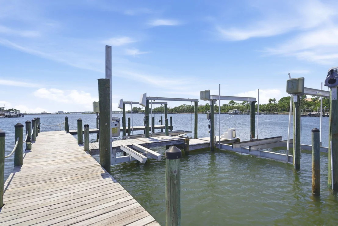 Photo of 31061 Peninsula Drive