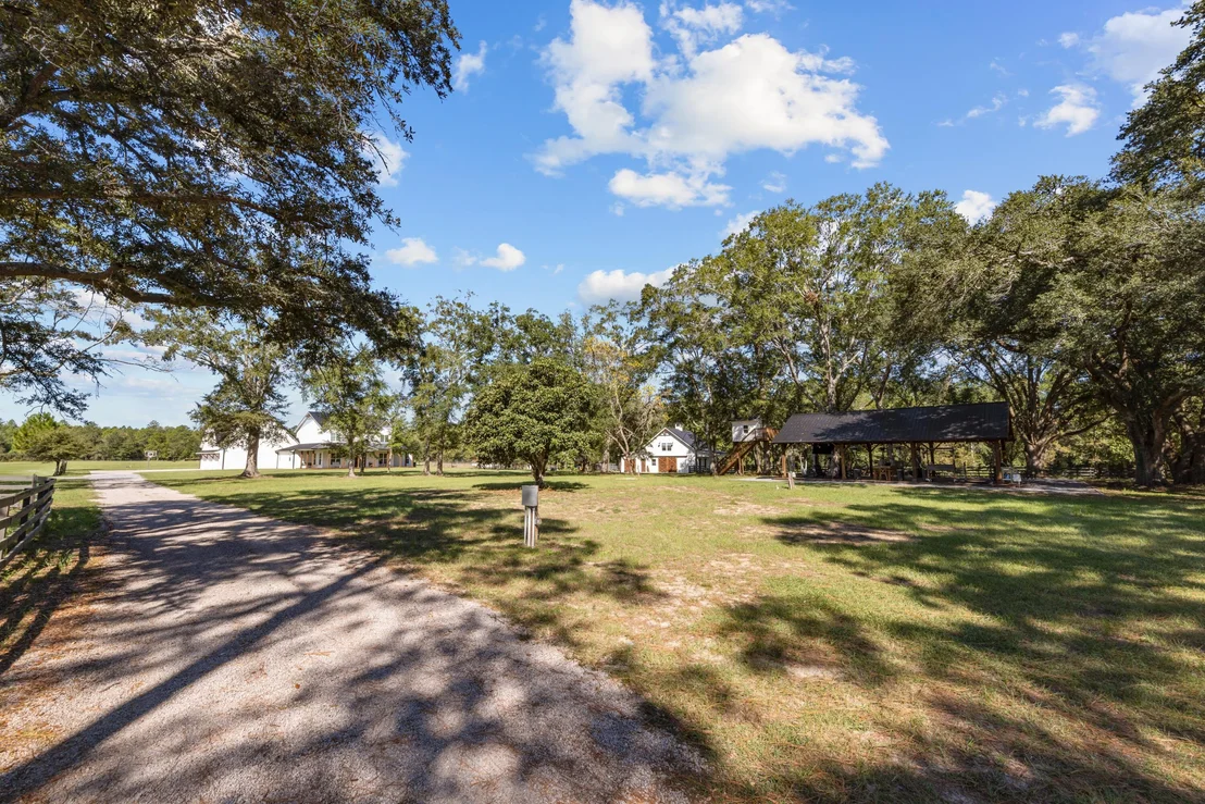 Photo of 13796 FL-81