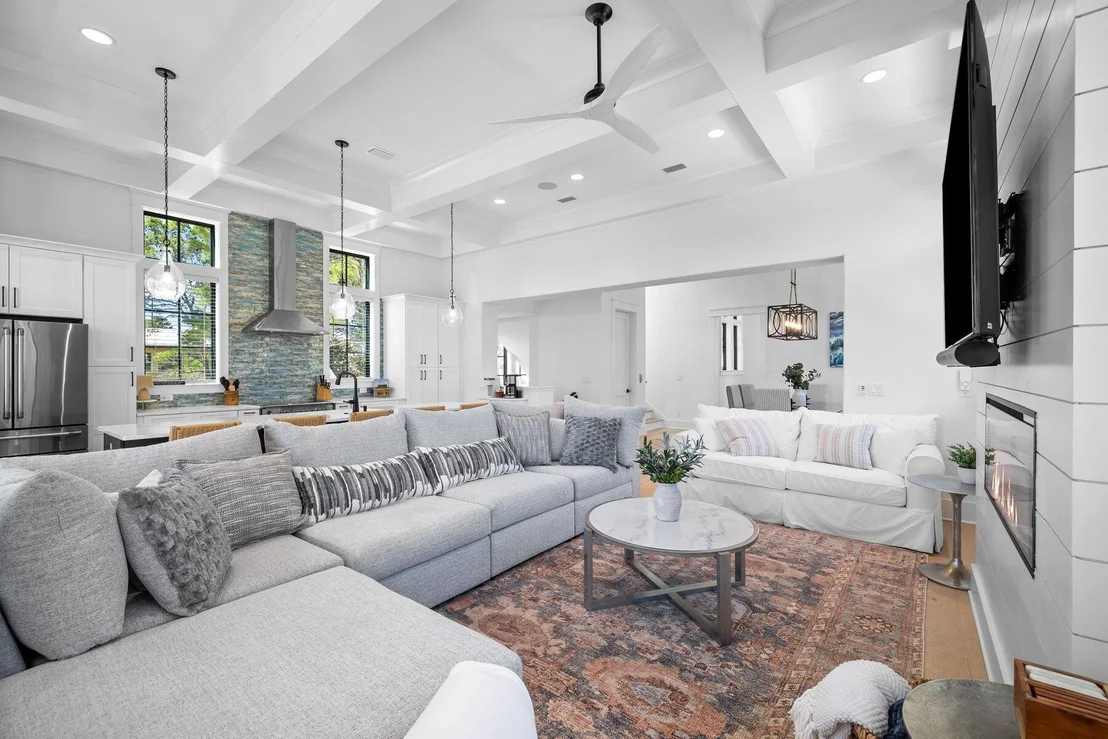 Photo of 42 Grande Pointe Circle