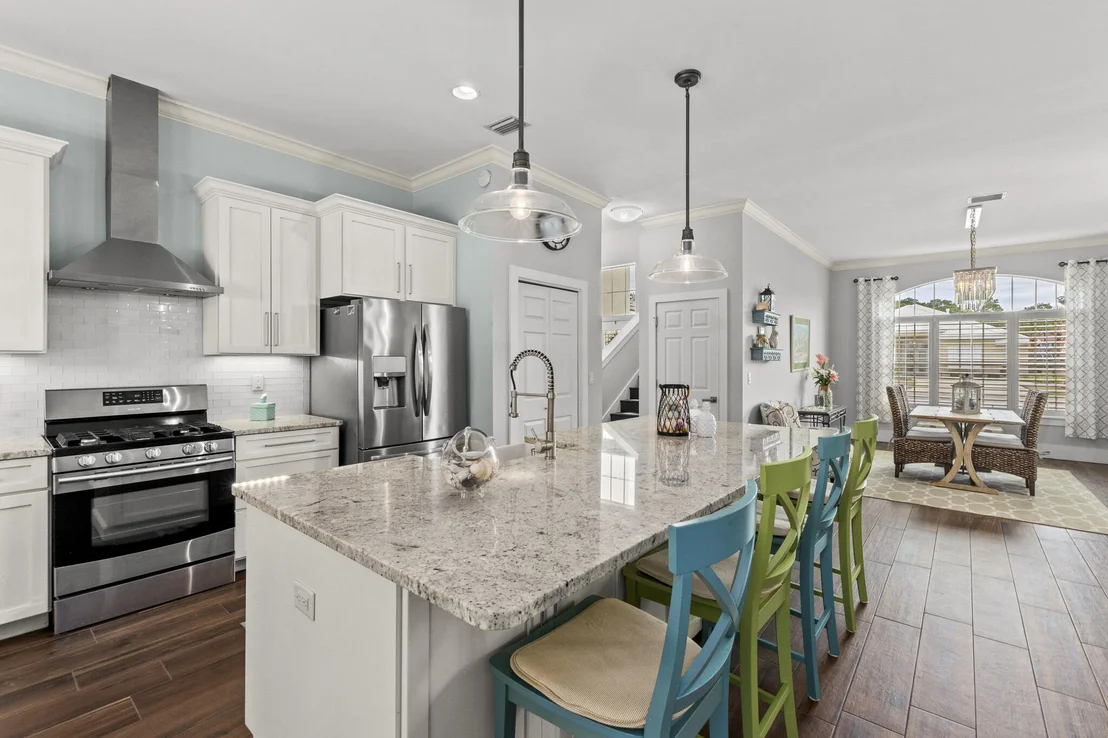 Photo of 943 Emerald Bay Drive