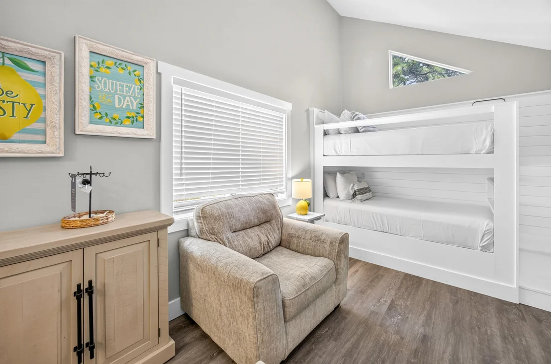 Photo of 496 Linkside Drive