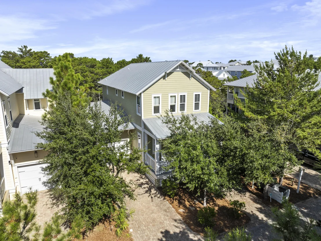 Photo of 470 Gulfview Circle