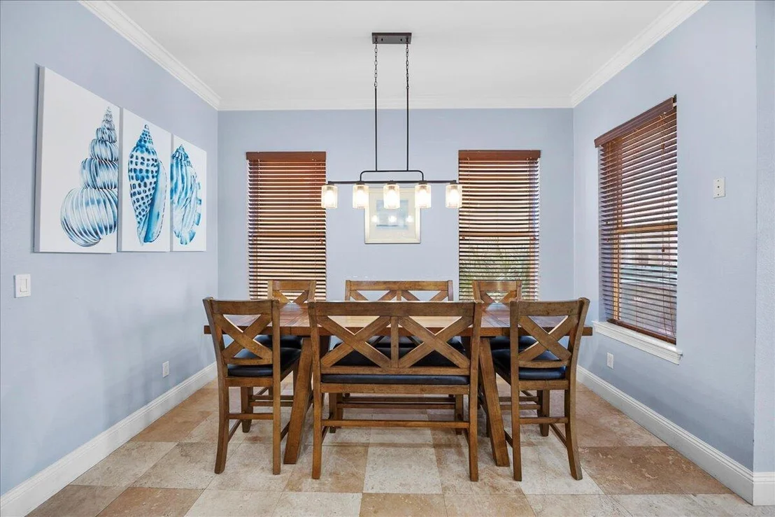 Photo of 210 W. Grand Key