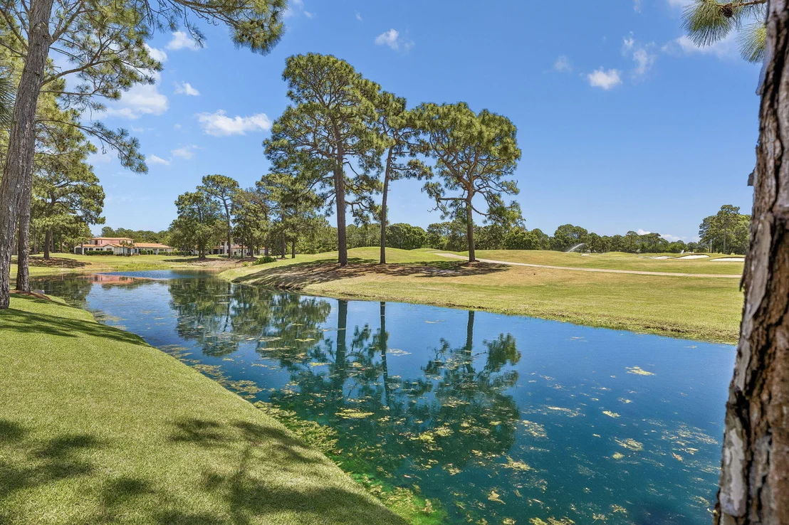 Photo of 1886 Baytowne Loop