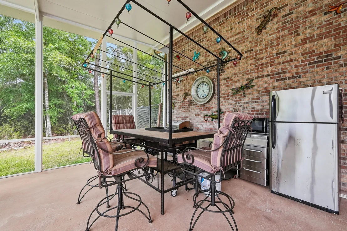 Photo of 4063 Lakeview Drive