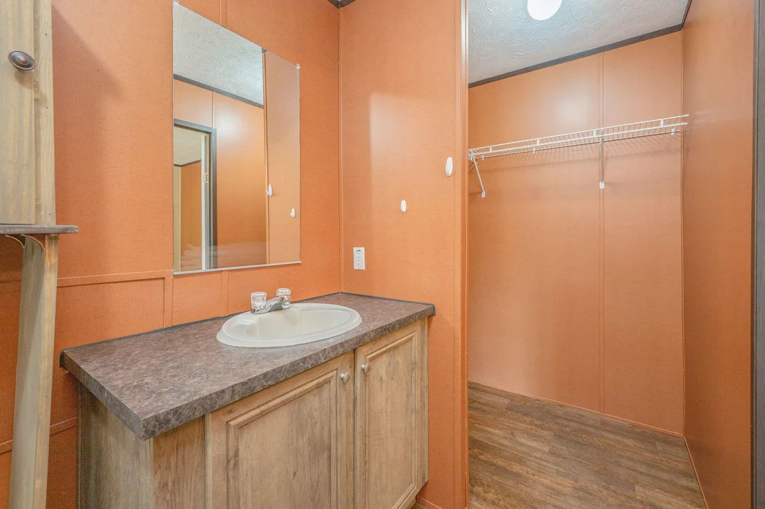Photo of 5276 Third Avenue