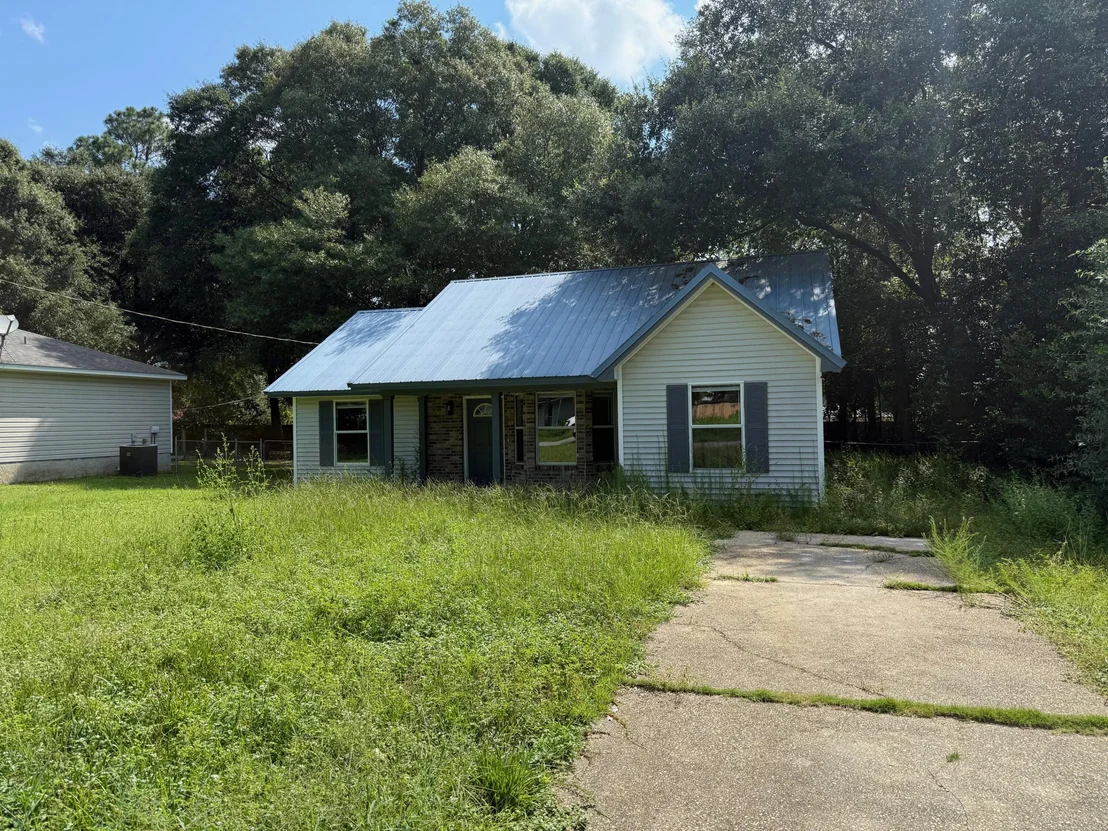 Photo of 5809 Pinecrest Road Road