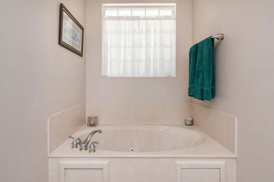 Photo of 5843 Saratoga Drive