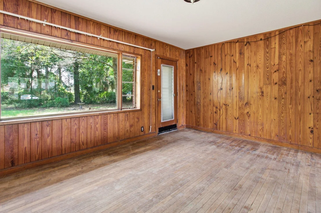 Photo of 855 N Pearl Street