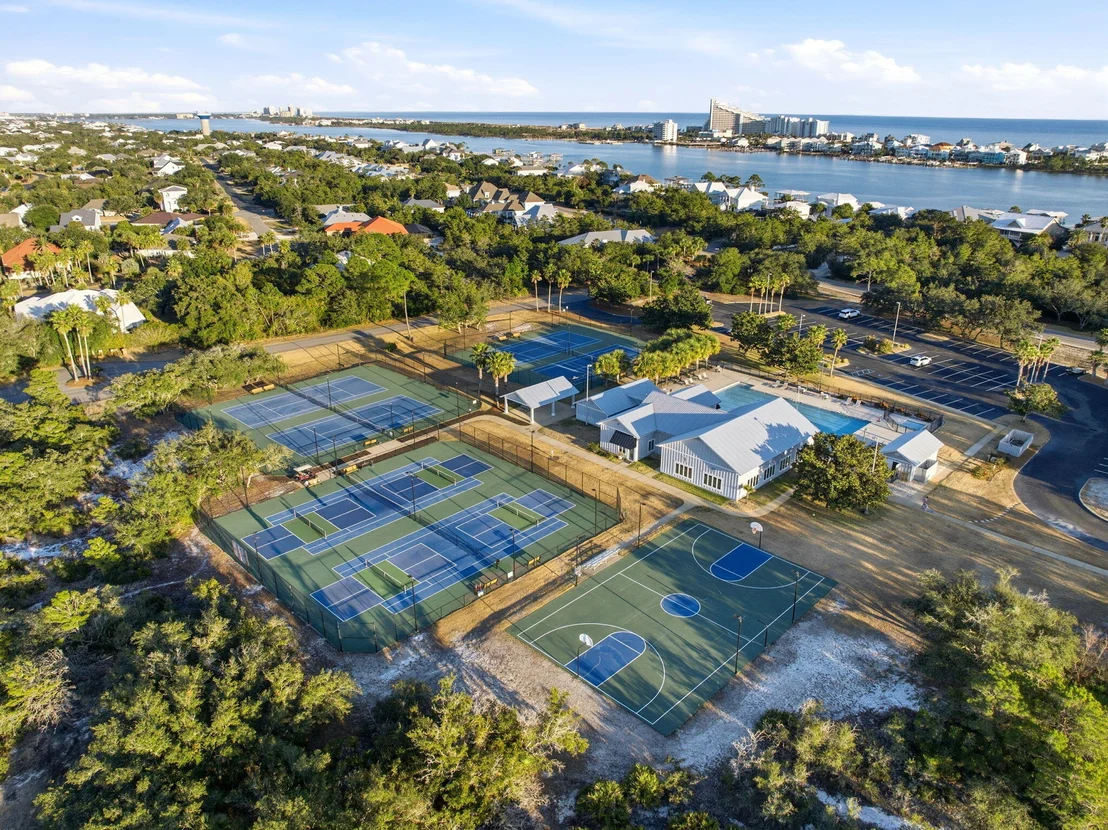 Photo of 31061 Peninsula Drive