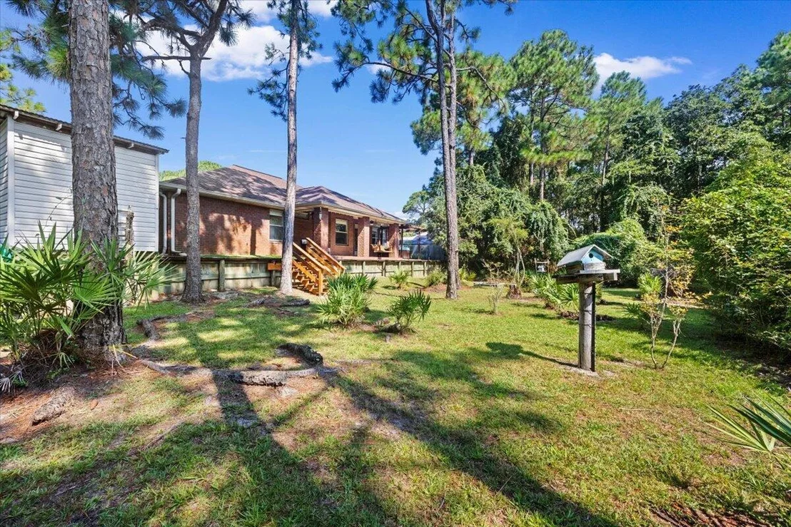 Photo of 2296 Valley Road
