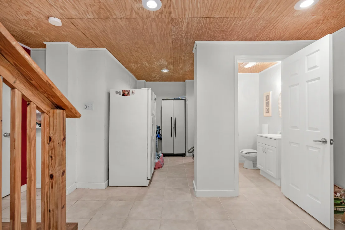 Photo of 1422 Lagrange Road