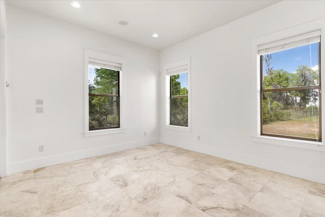 Photo of 31 Beacon Point Drive
