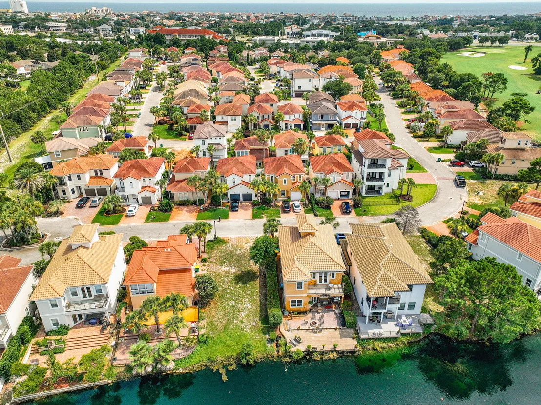 Photo of 270 Calusa Boulevard