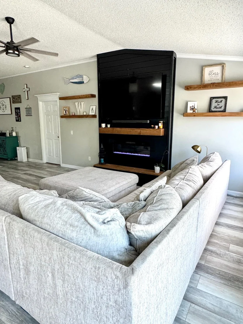 Photo of 318 Peggy Drive