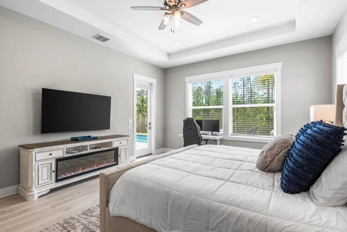 Photo of 446 W Lafayette Road