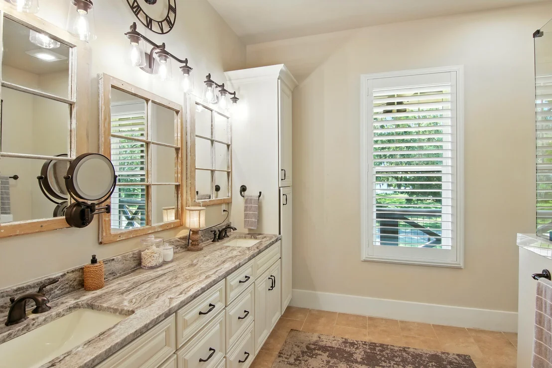 Photo of 400 Pitts Bayshore Drive