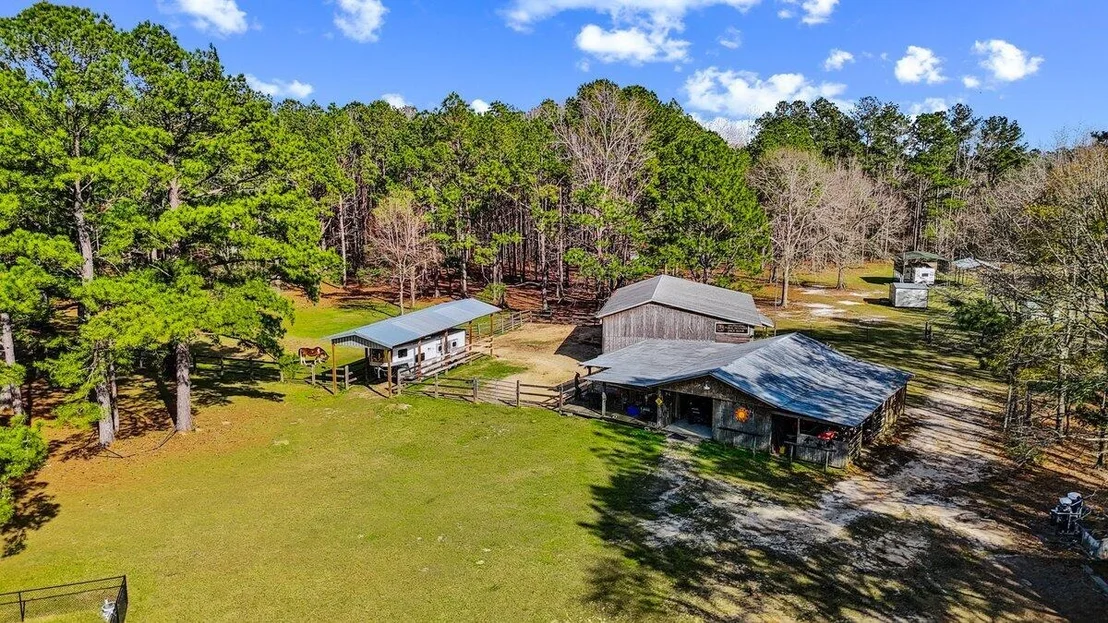 Photo of 1471 Hwy C 180