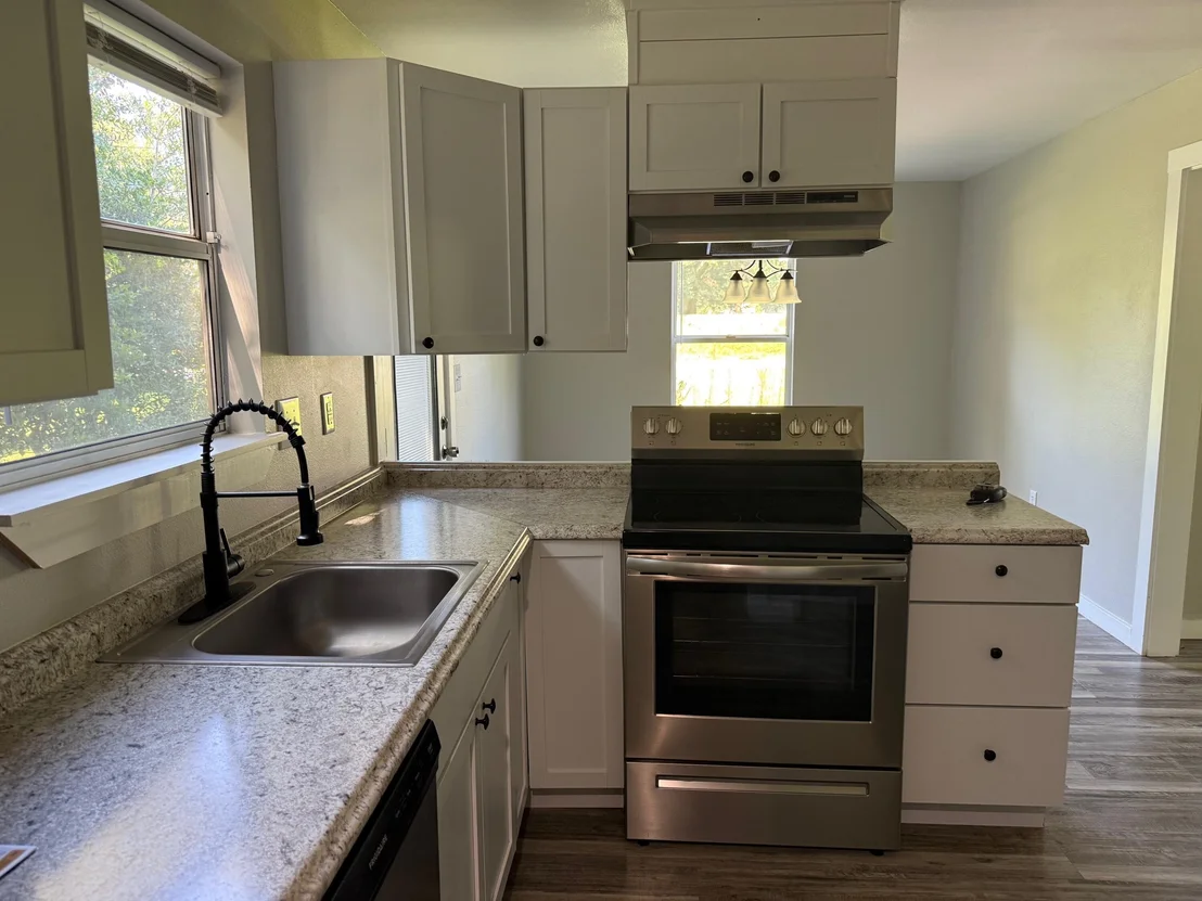 Photo of 5809 Pinecrest Road Road