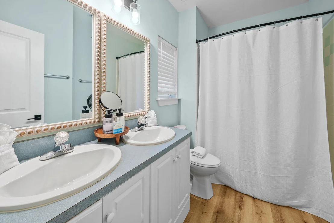 Photo of 8221 Surf Drive