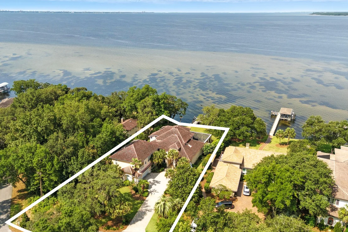 Photo of 923 Lido Circle