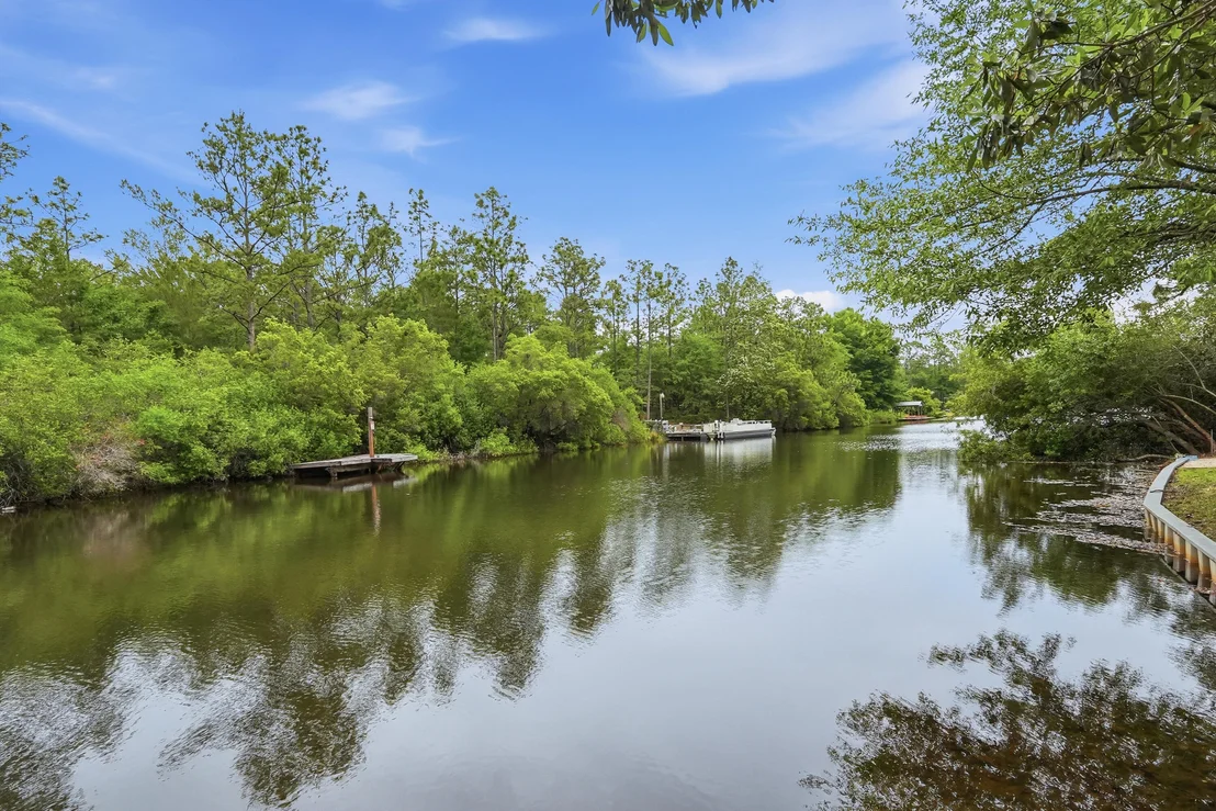 Photo of 4063 Lakeview Drive