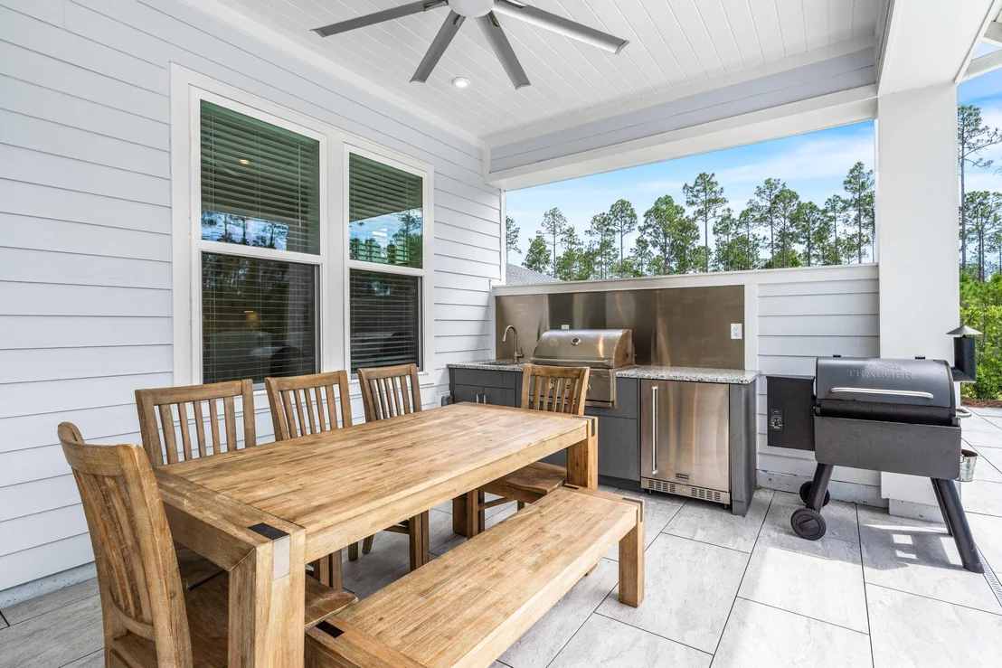 Photo of 446 W Lafayette Road