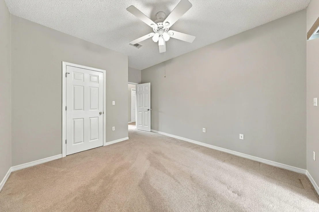 Photo of 521 Shoal River Drive