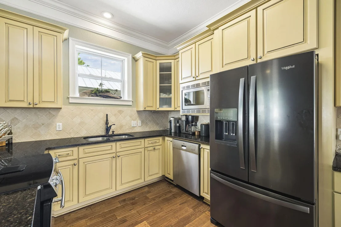 Photo of 123 Grande Pointe Drive