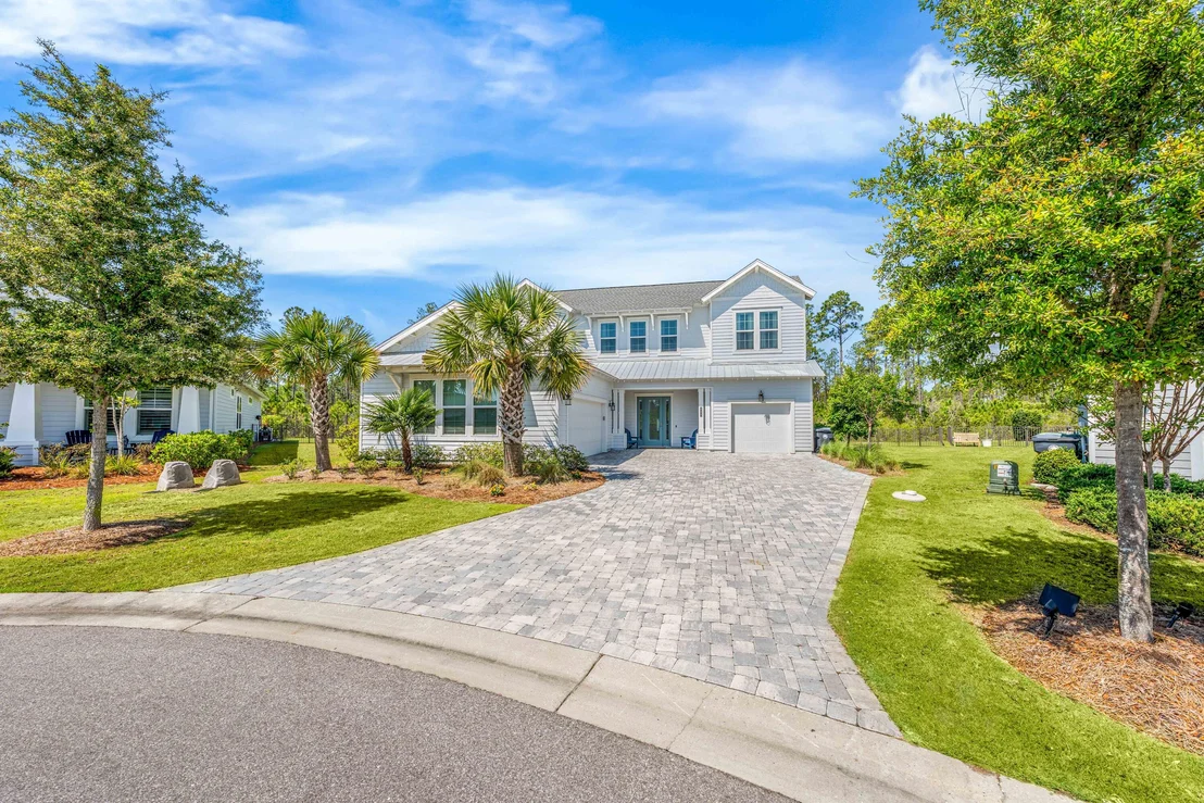 Photo of 446 W Lafayette Road