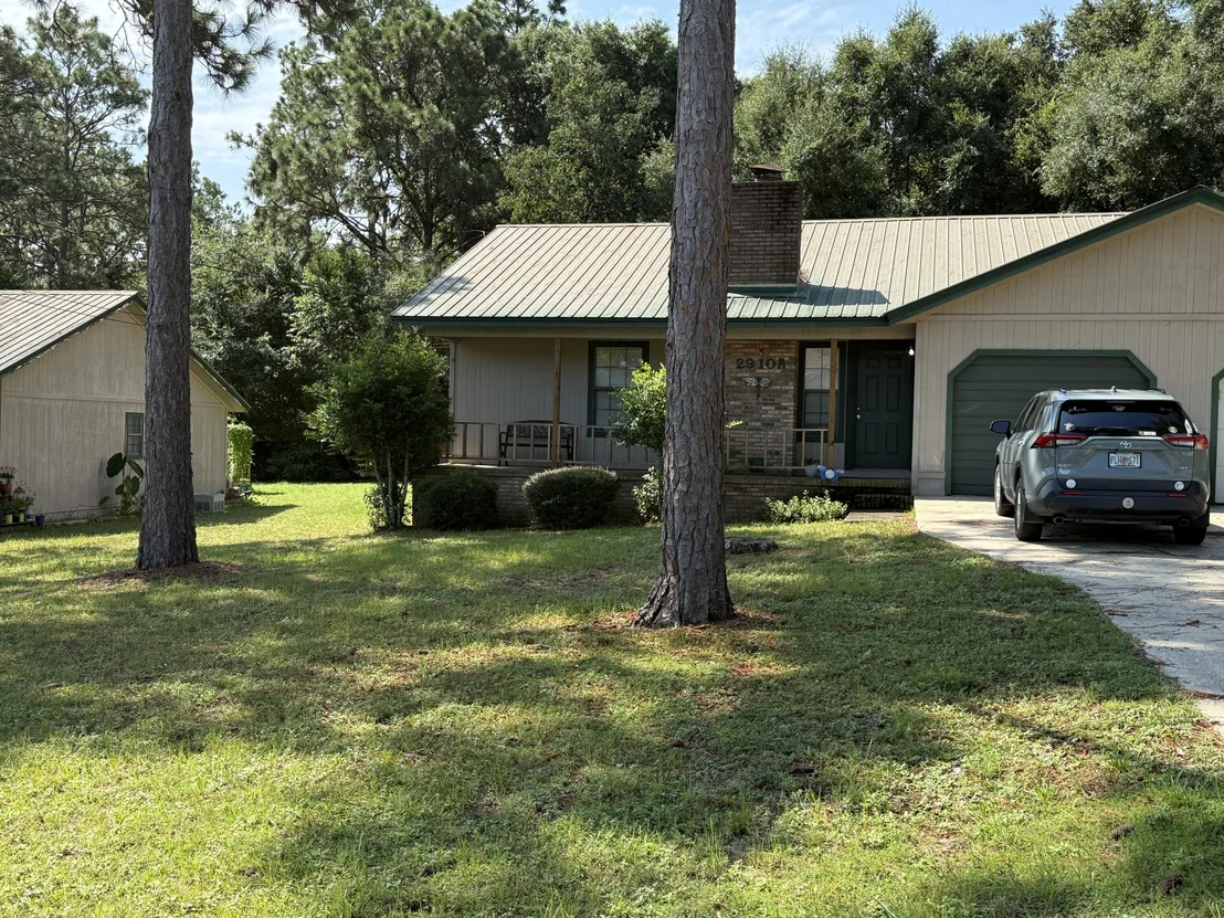 Photo of 2910 Crescent Avenue