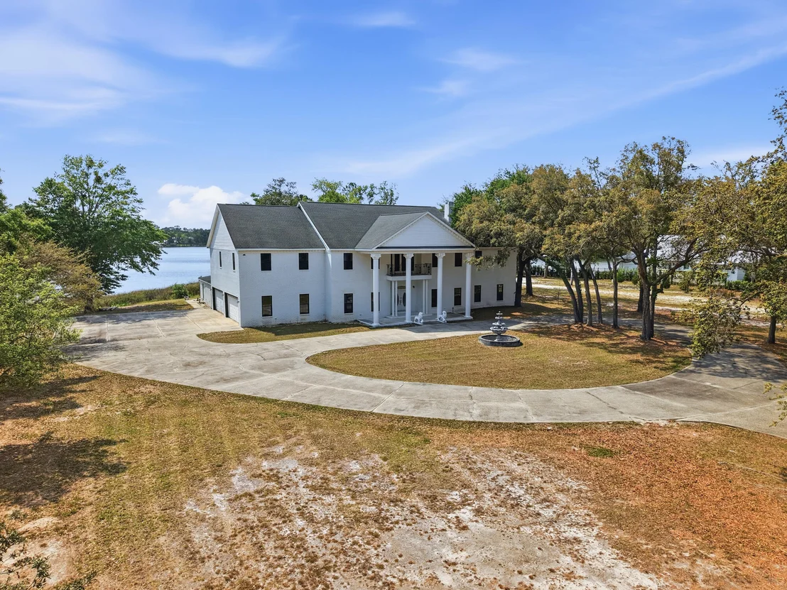 Photo of 680 Mallet Bayou Road