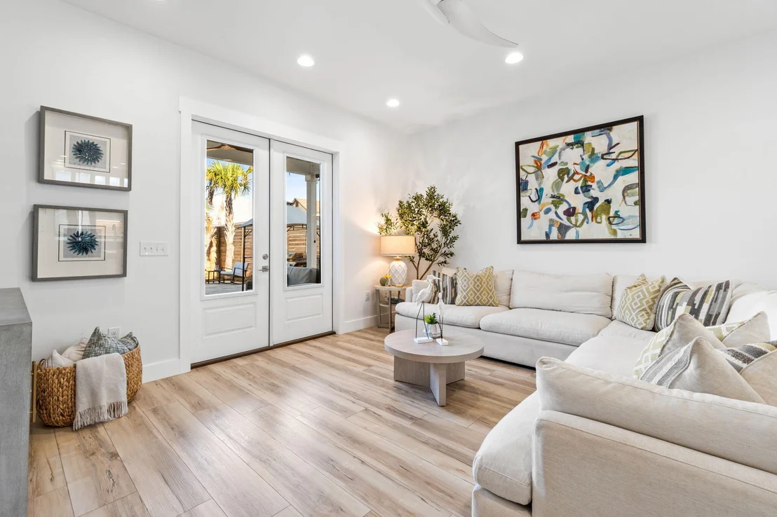 Photo of 7028 Thomas Drive