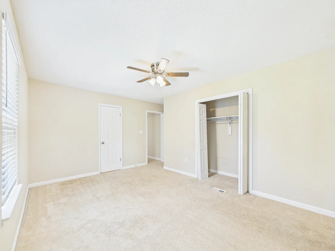 Photo of 3284 Fairview Avenue