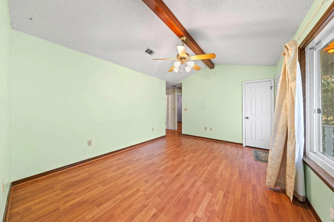 Photo of 144 Oak Terrace Drive