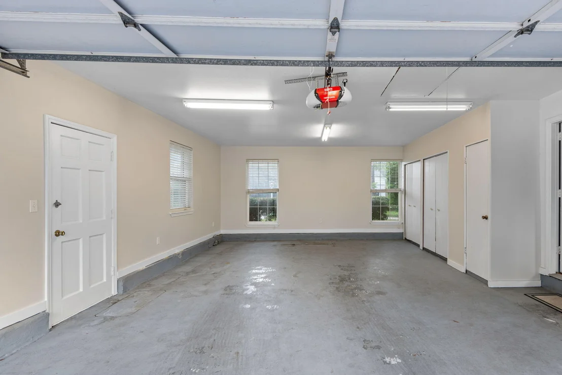 Photo of 5 Maple Avenue