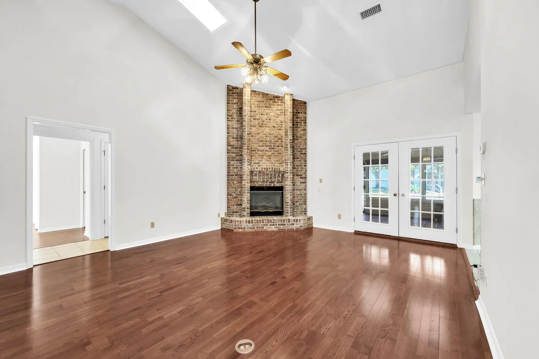 Photo of 2319 Canal Drive