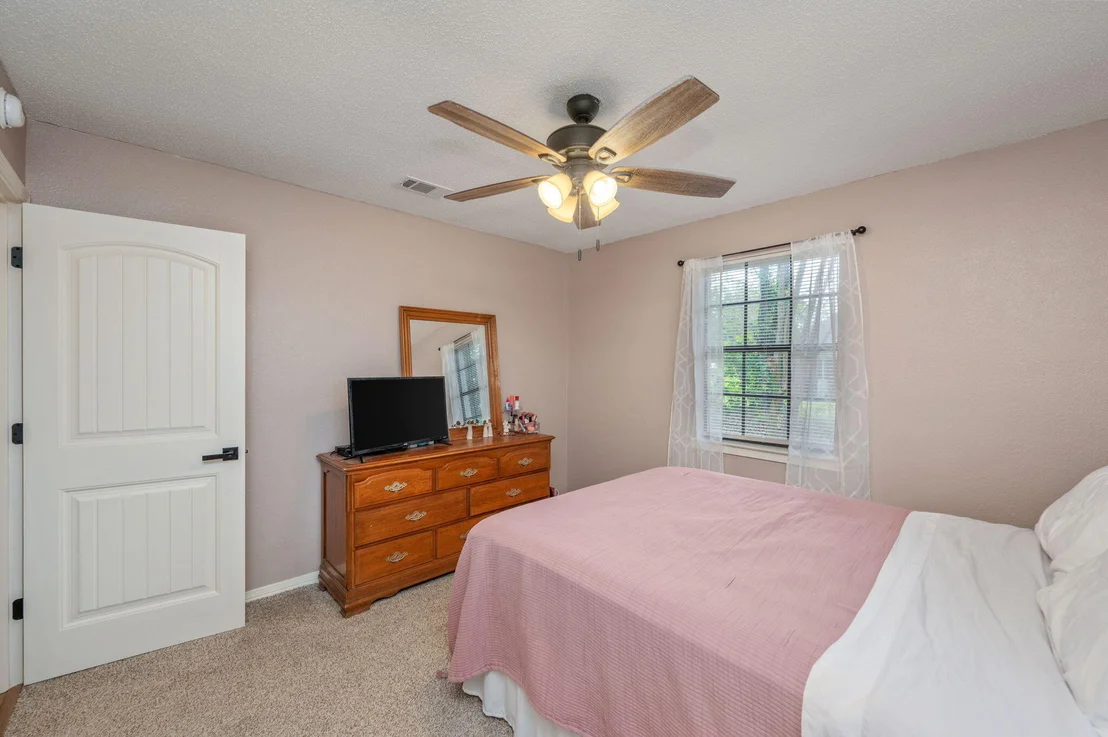 Photo of 6118 Buck Ward Road