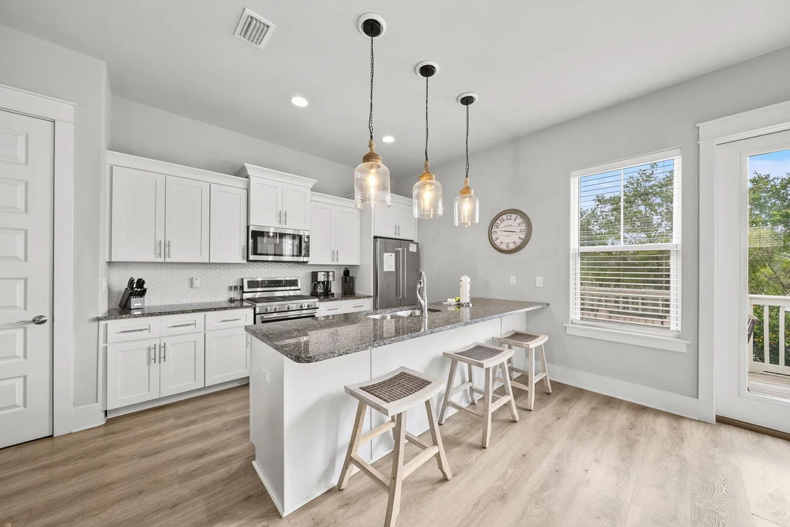 Photo of 251 Gulfview Circle