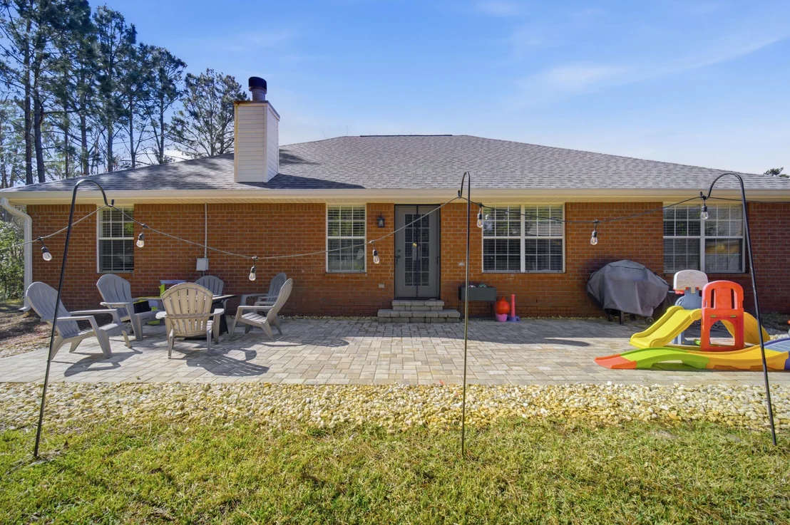 Photo of 346 Louise Circle